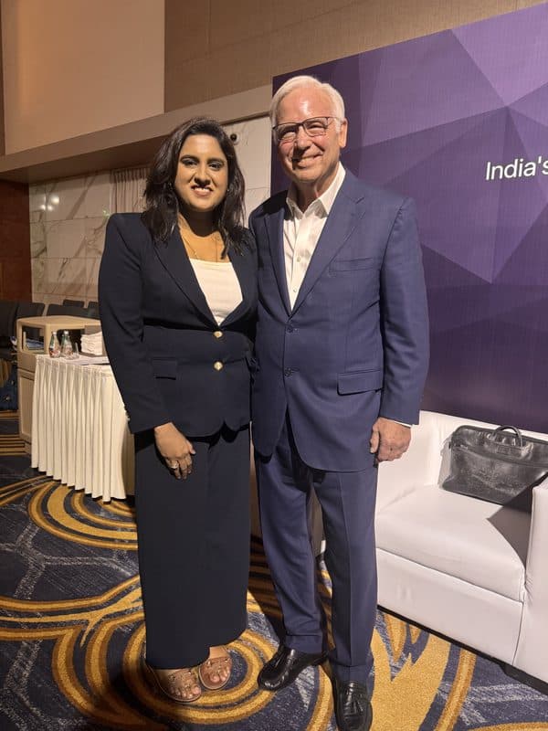 Maalica with business leader